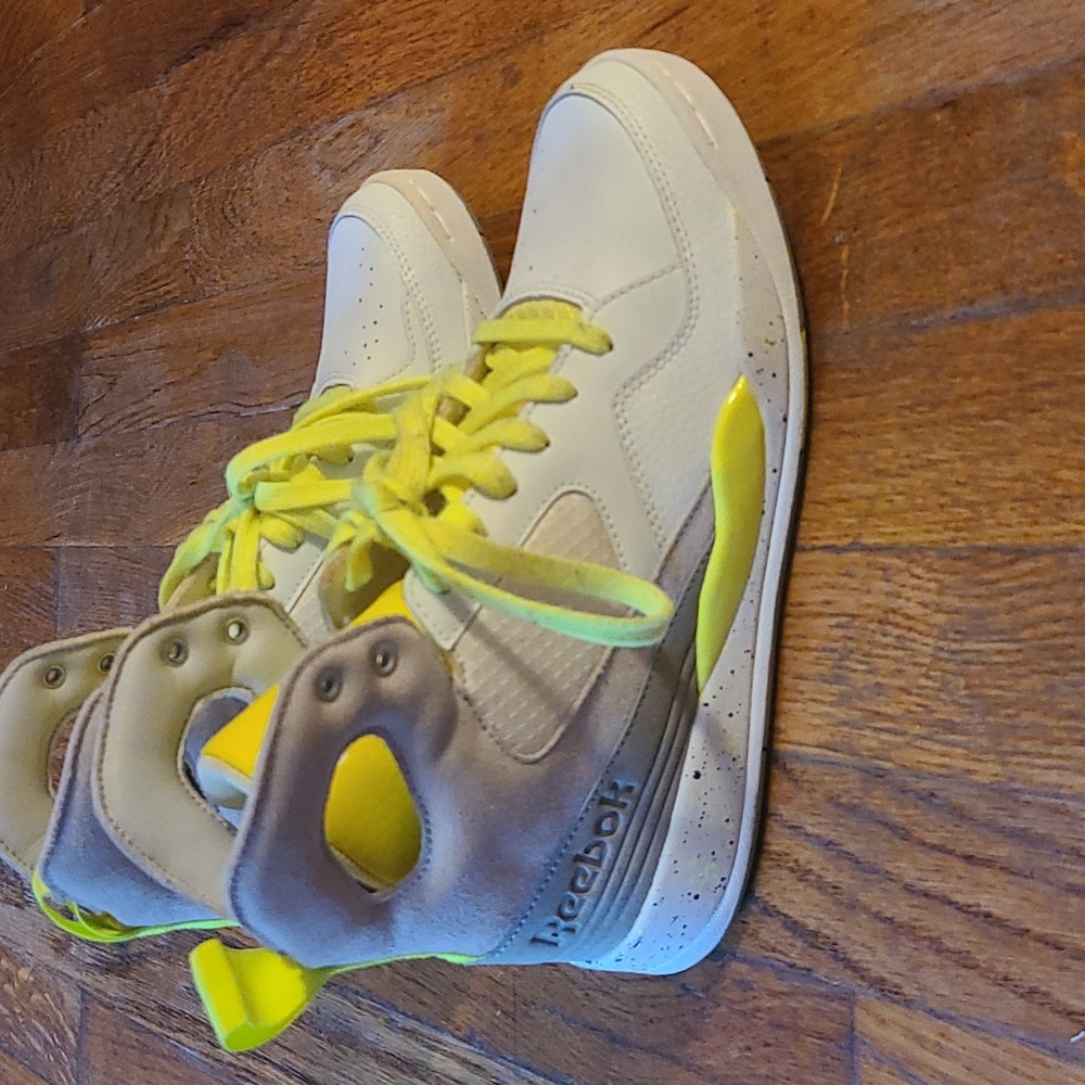 Hi Top Reebok Classic - Picture 5 of 5